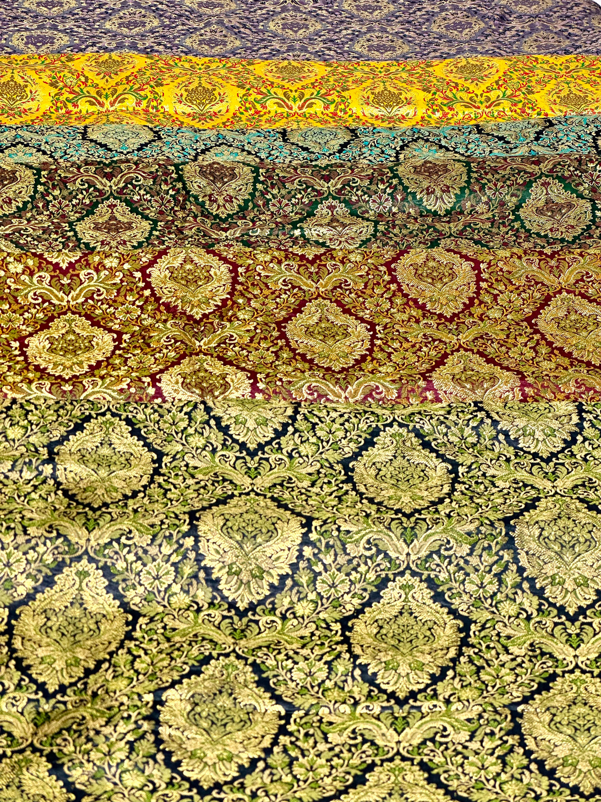 Blended Jangla Jamawar With Multi Coloured Resham Work