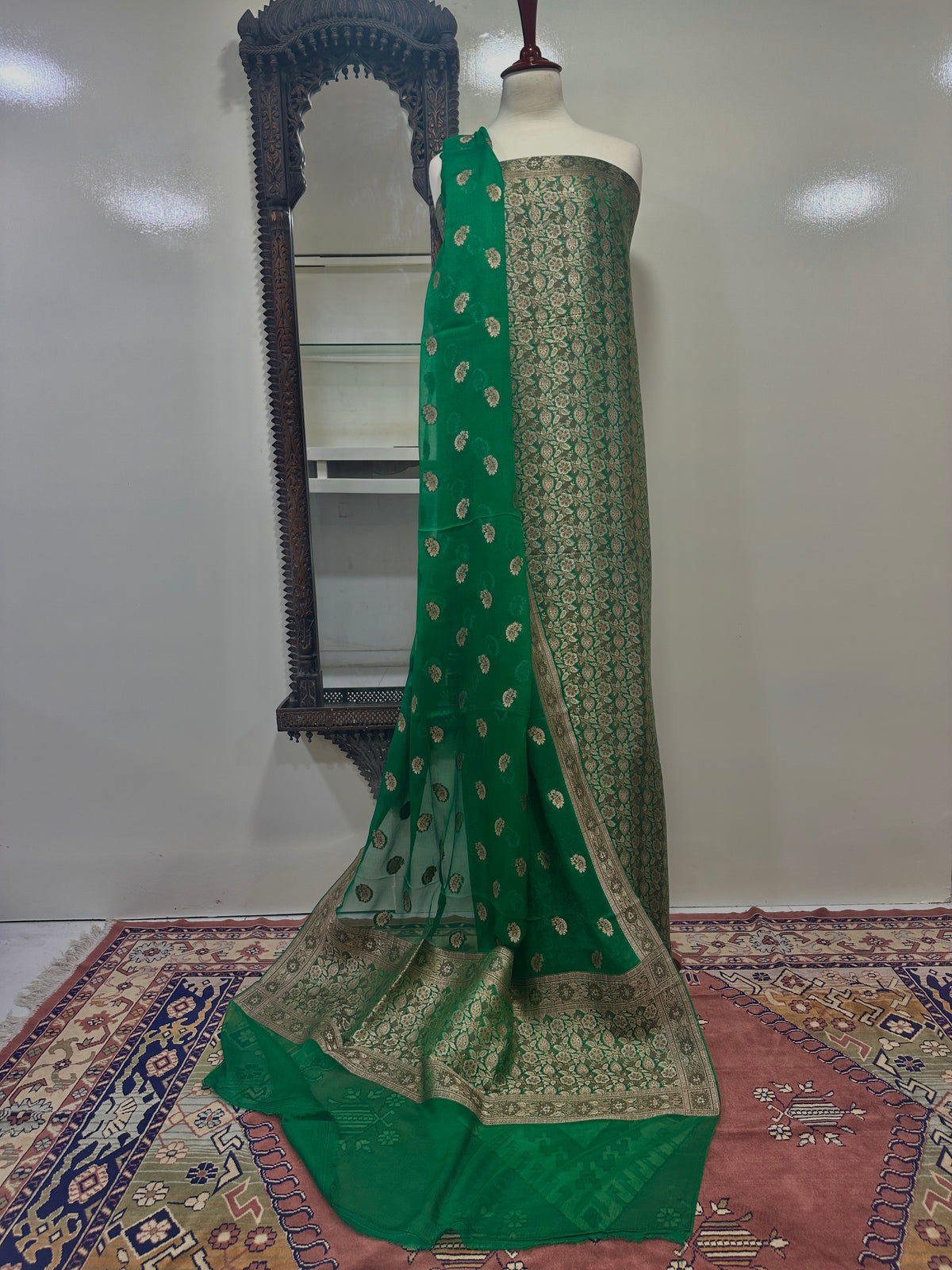 Shirt Pure Kimkhab Atlas With Pure Crinkle Chiffon Dupatta