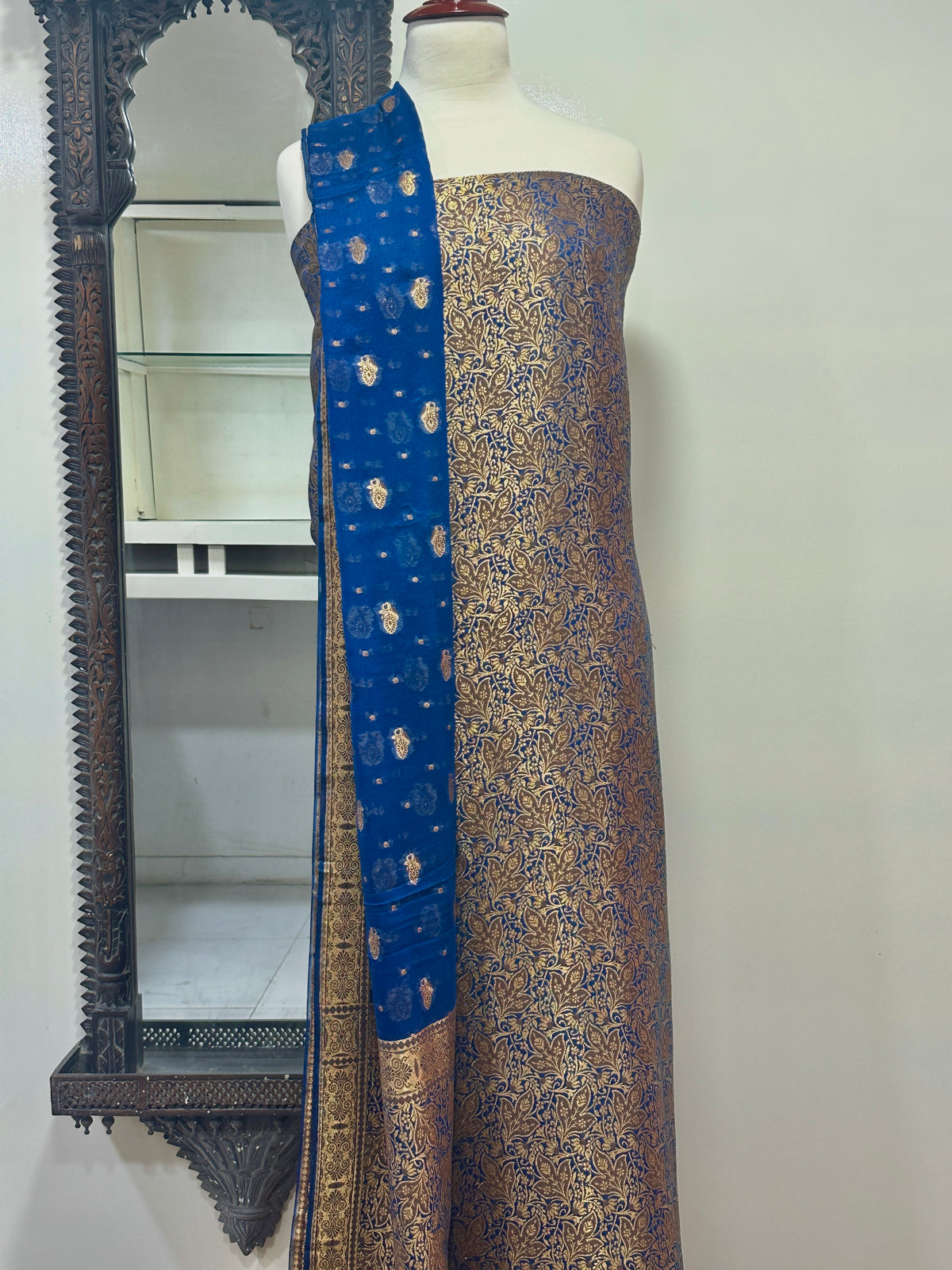 Shirt Pure Kimkhab Atlas With Pure Crinkle Chiffon Dupatta