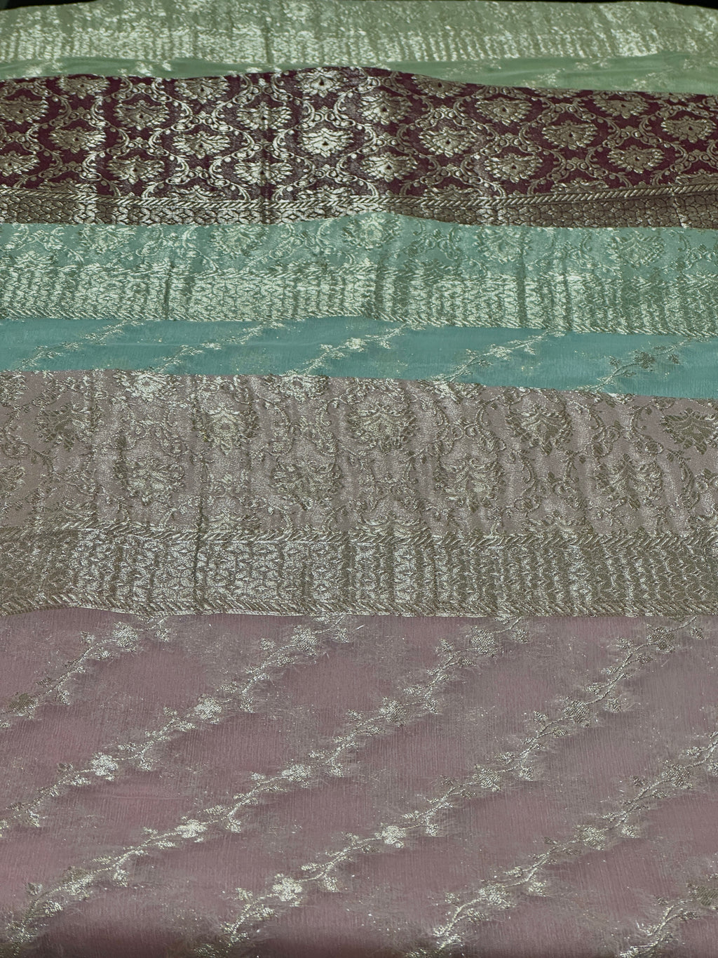 Saree Pure Crinkle Chiffon With Rosegolden Zari Work